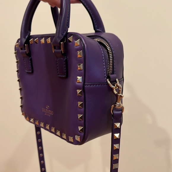 Authentic!!! Valentino Garavani Rockstud Crossbody Bag!!!! - Picture 5 of 7